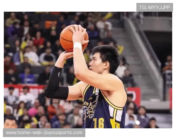 焦泊乔贡献11分，广东92-105告负，徐杰表现抢眼，焦泊乔最新消息